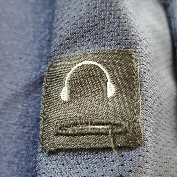 Nike - Picture 10 of 15